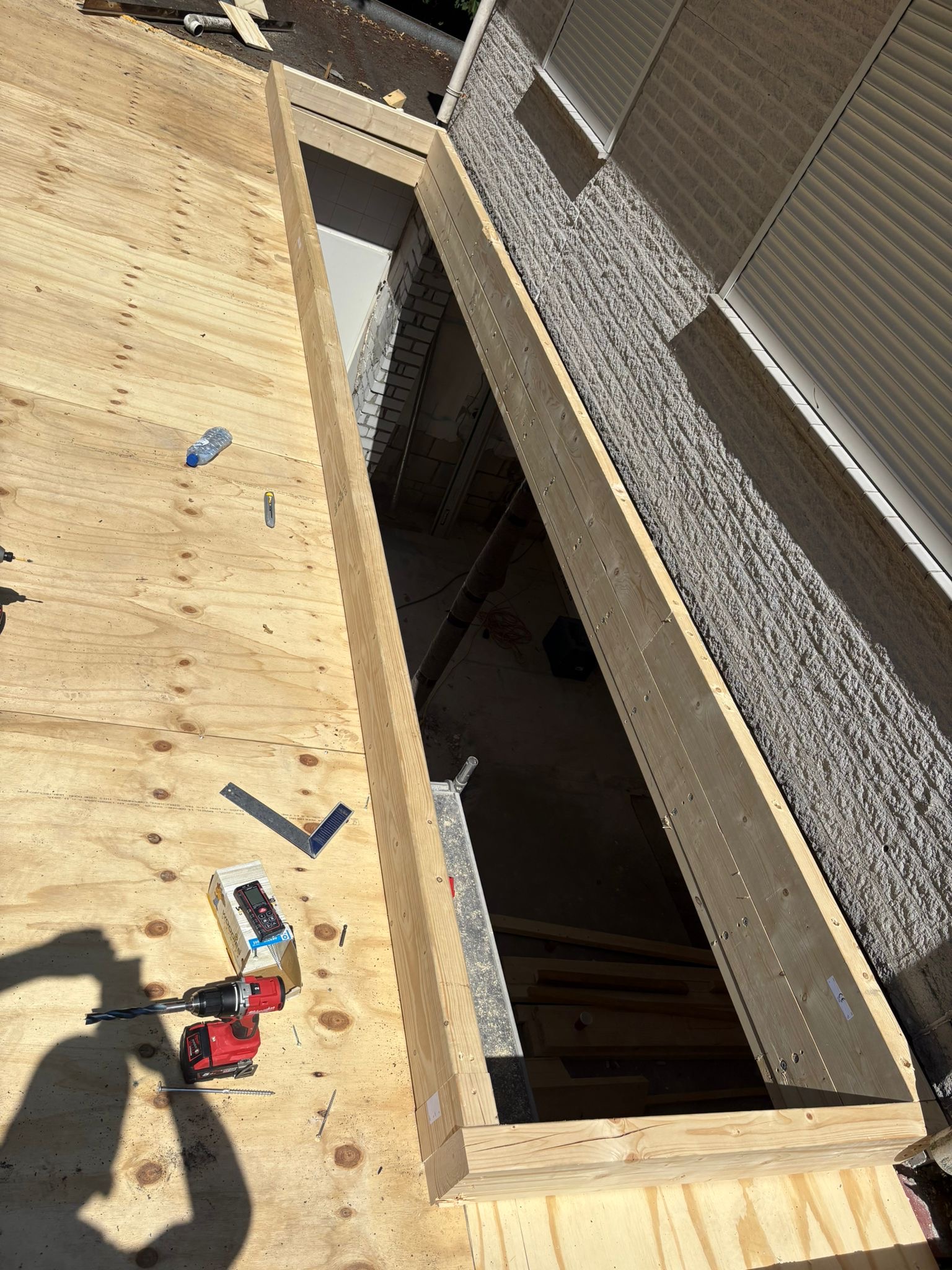 Dakkapel in aanbouw met houten constructie